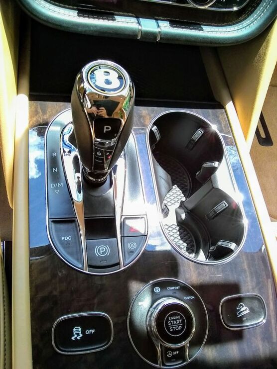 car-detailing- lexus-interior